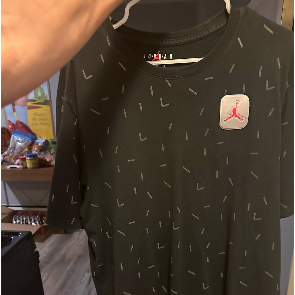 Jordan Legacy shirt large